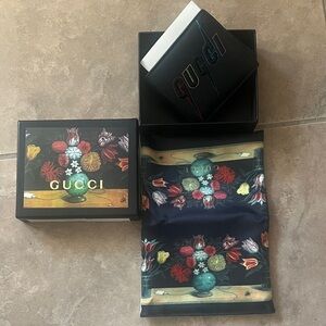 Gucci Black Wallet with Multicolor Logo
